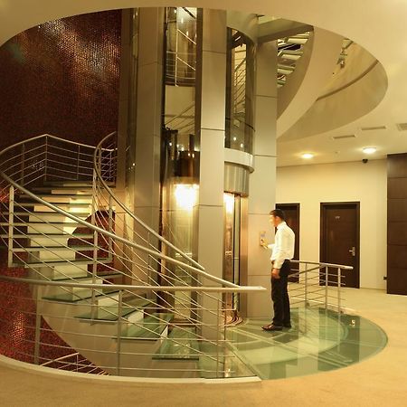Royal Park Hotel Баку Екстериор снимка