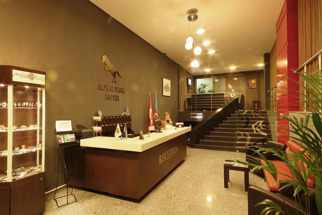 Royal Park Hotel Баку Екстериор снимка